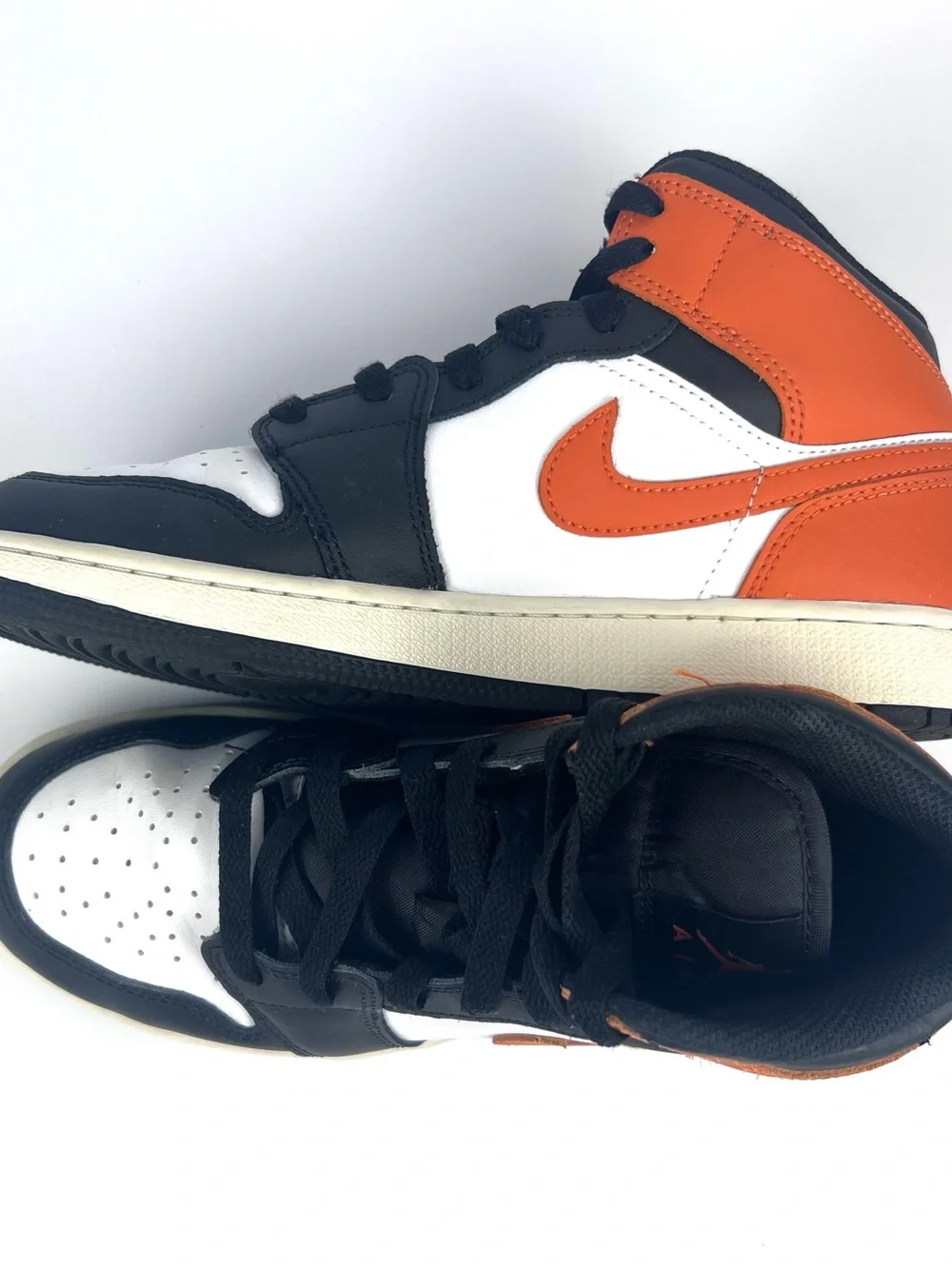 Nike Air Jordan 1 Mid - Orange/Black/White Kids Sneakers